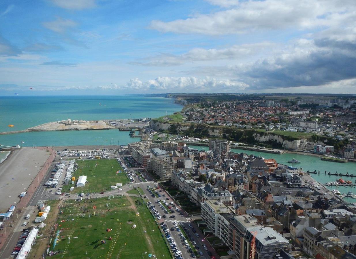 Toutes Voiles Dehors - Vue Mer & Chateau - Cosy ディエップ エクステリア 写真